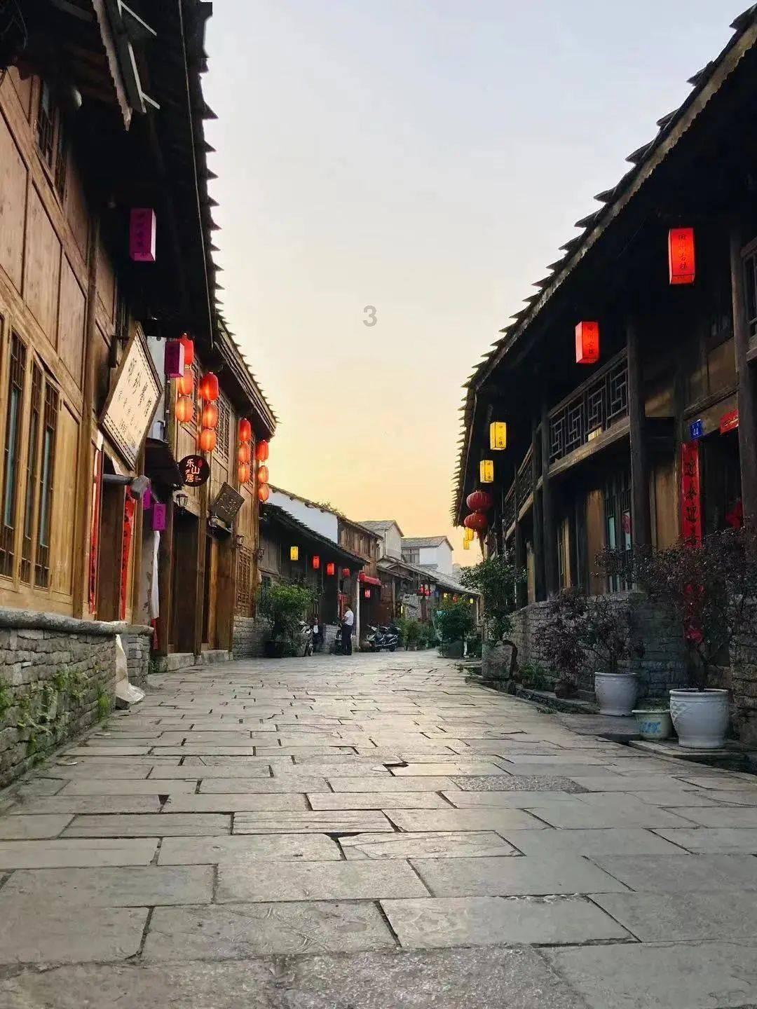 《黑土无言》:黑土地上的众生相,刑侦剧下的时代情怀